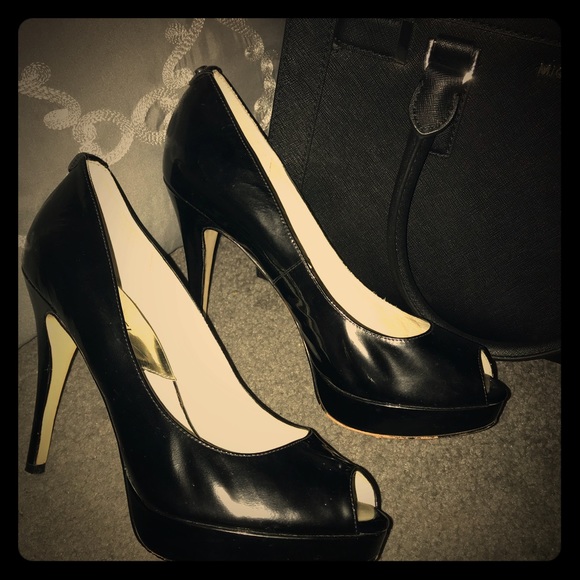 Michael Kors Shoes - Michael Kors pumps